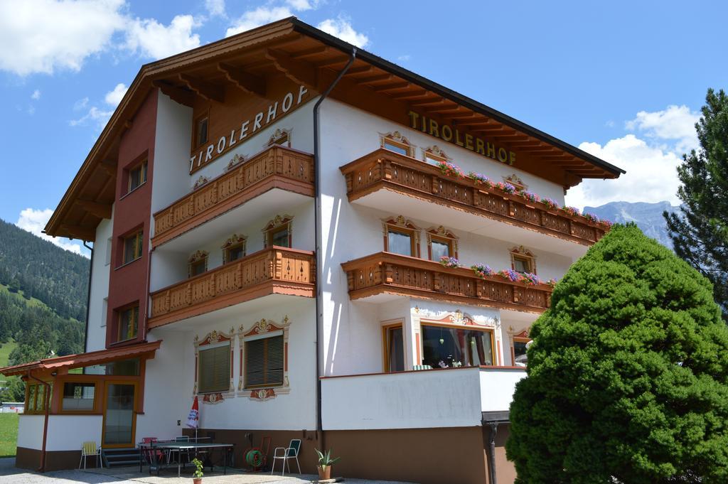 Tirolerhof Hotel Lermoos Bagian luar foto